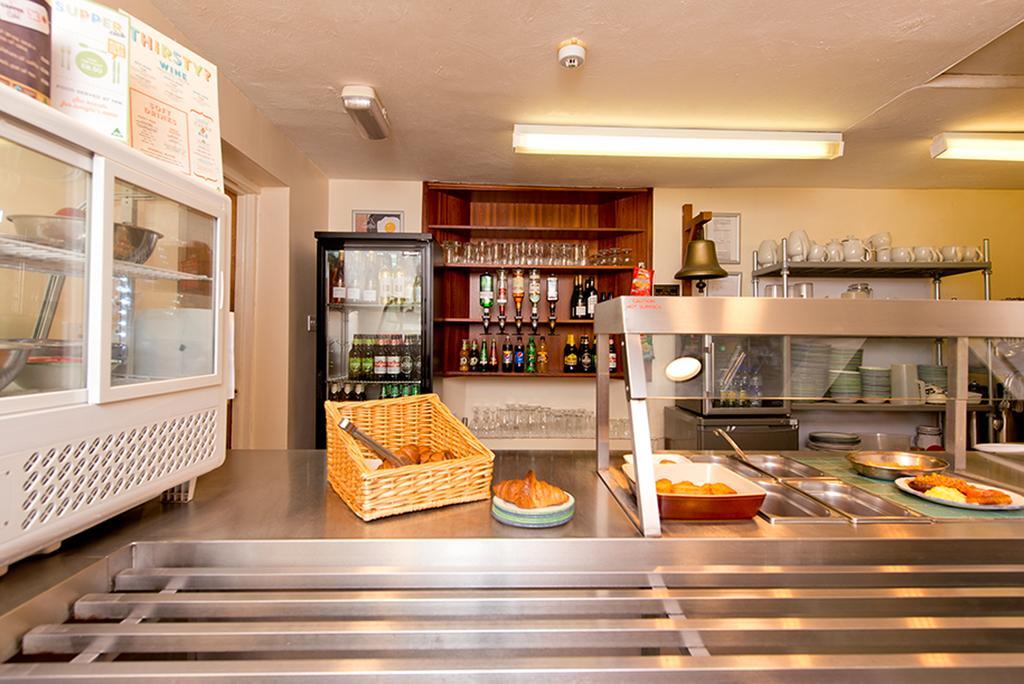 Yha Eyam Hostel Екстериор снимка