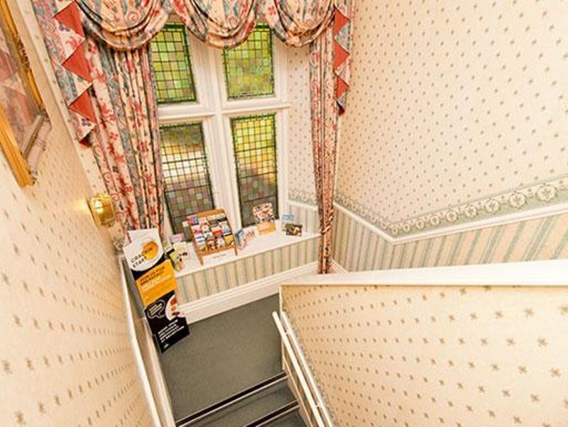 Yha Eyam Hostel Екстериор снимка